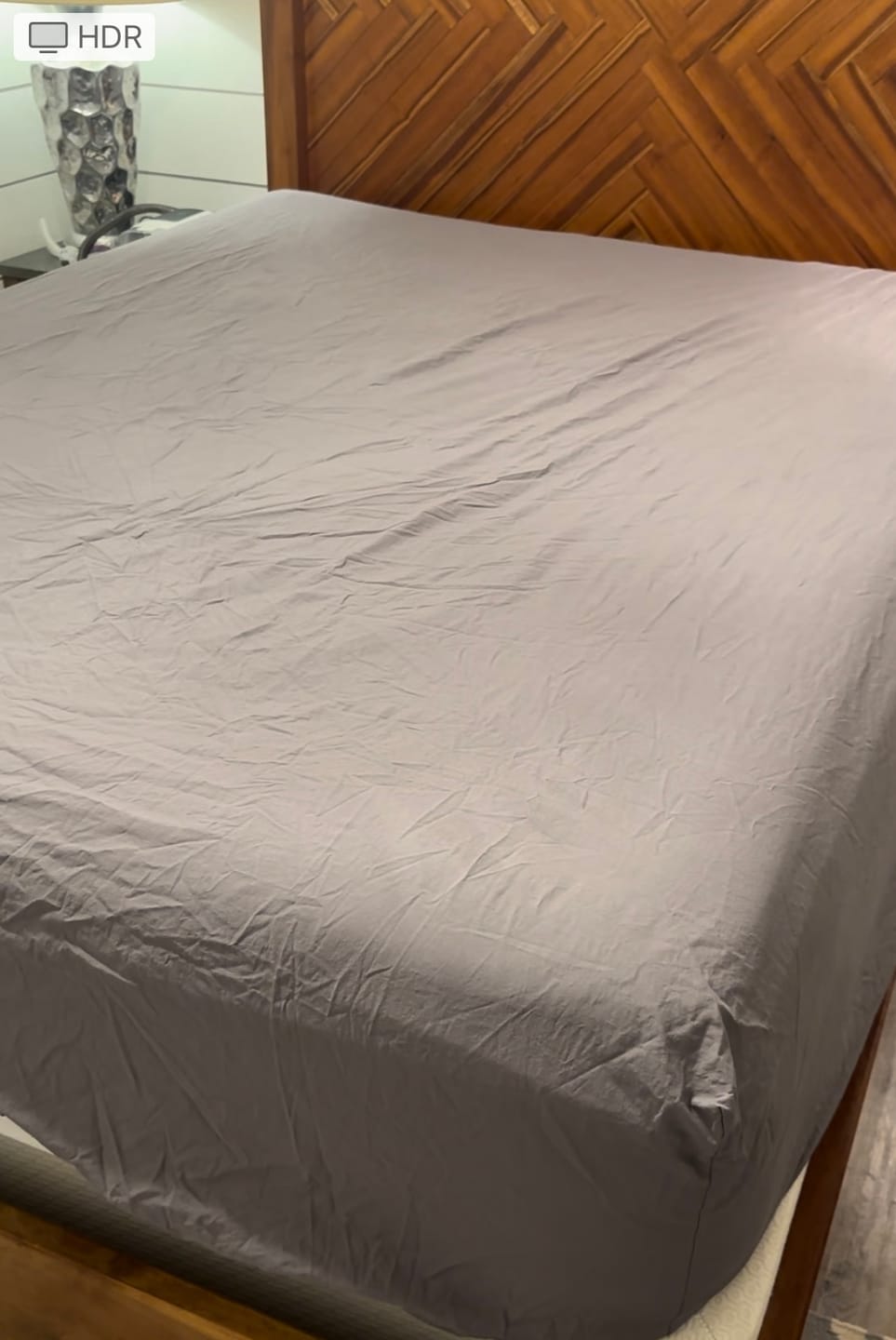 Grounding fitted sheet on queen-size bed for menopause sleep and hot flash relief